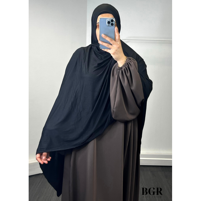 Maxi Hijab Jersey Noir : un hijab pratique et élégant pour tous les jours