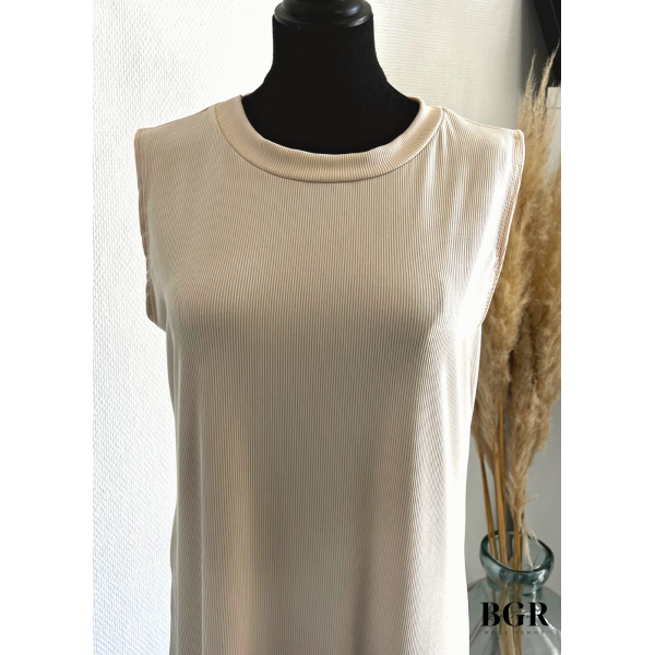 Sous-robe longue près du corps avec petit col montant - Disponible en beige et en noir